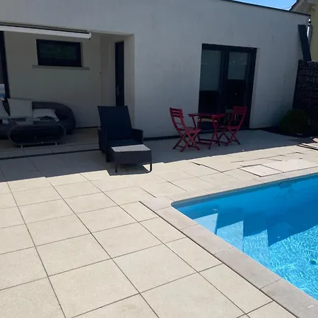 Avec Piscine Apartment Beinheim