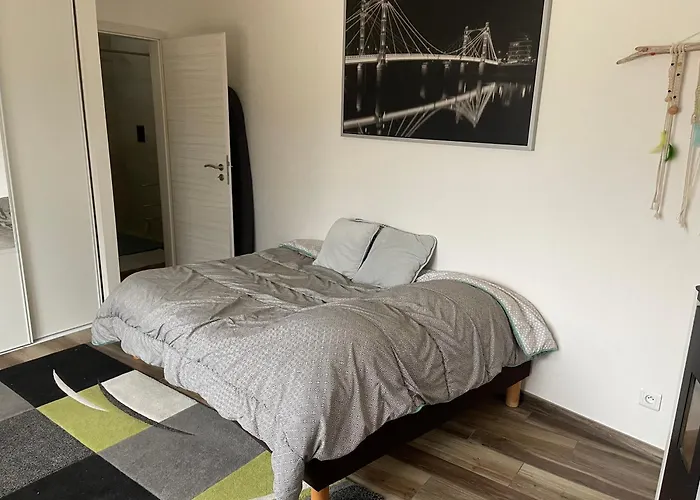 Avec Piscine Apartment *